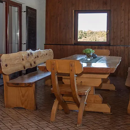 Paolija App2 Apartman *